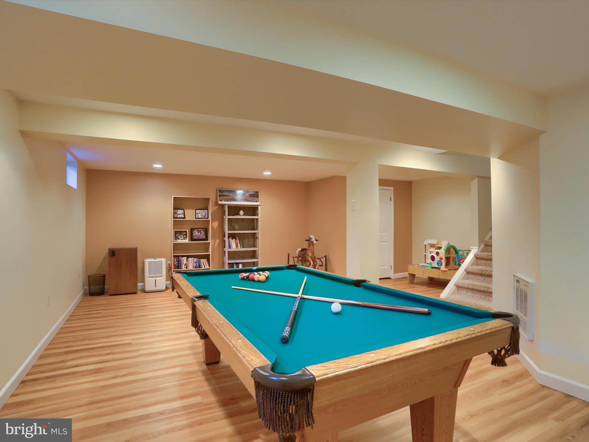 5256 STRATHMORE DRIVE