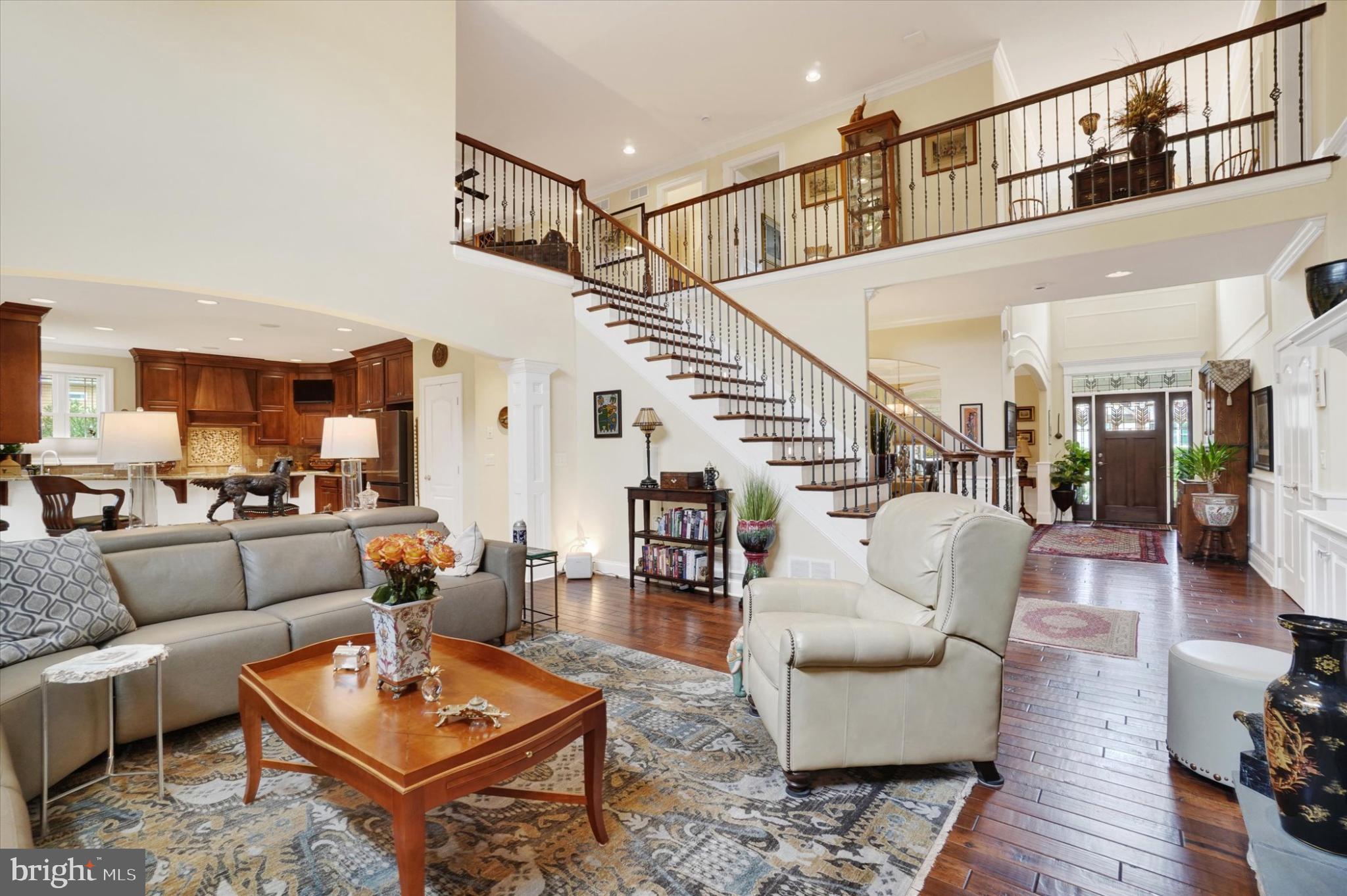 19 MARINA DRIVE
