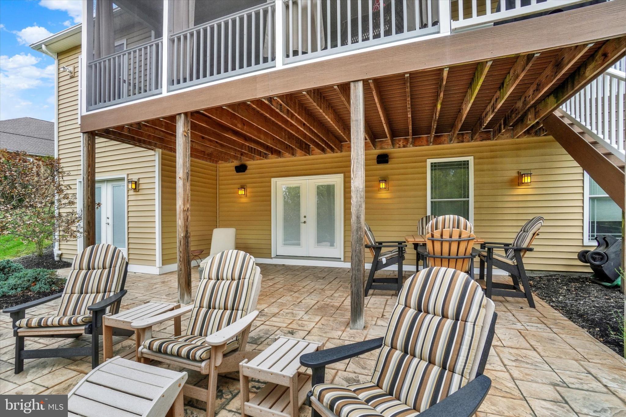 19 MARINA DRIVE