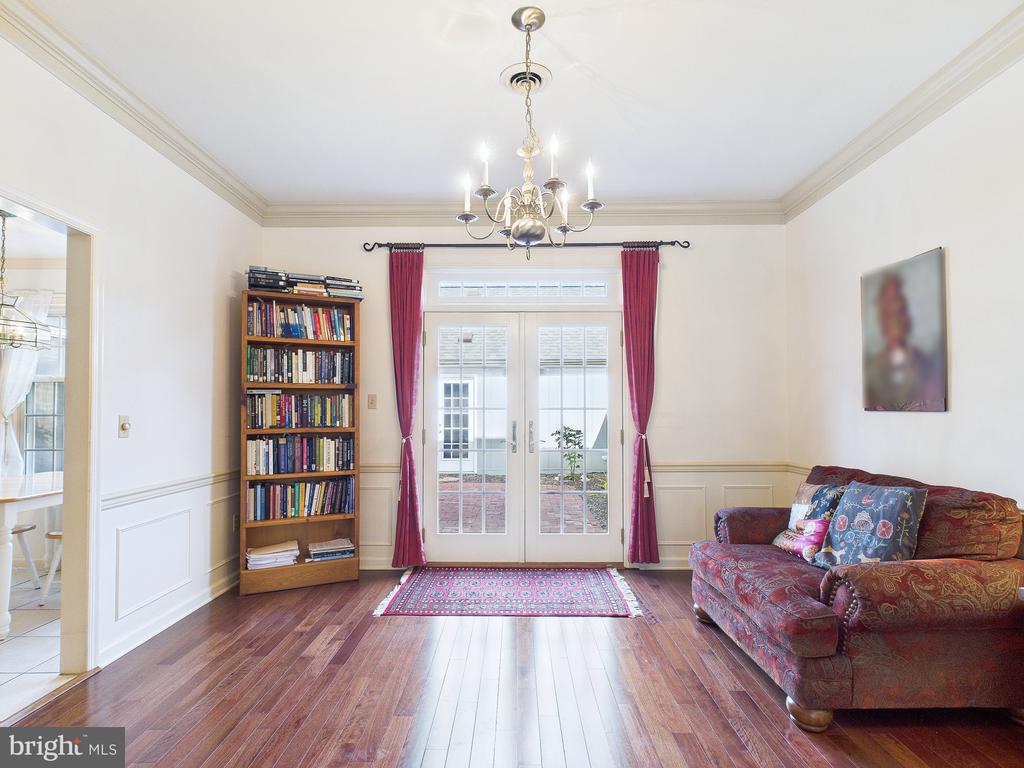 42 KENSINGTON SQUARE