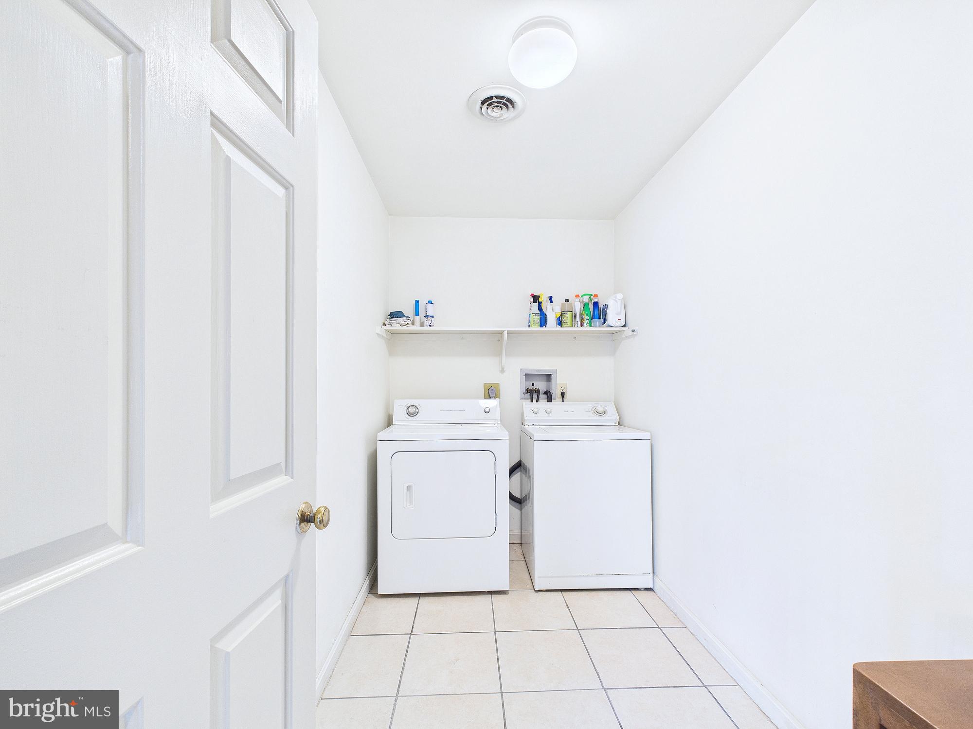 42 KENSINGTON SQUARE