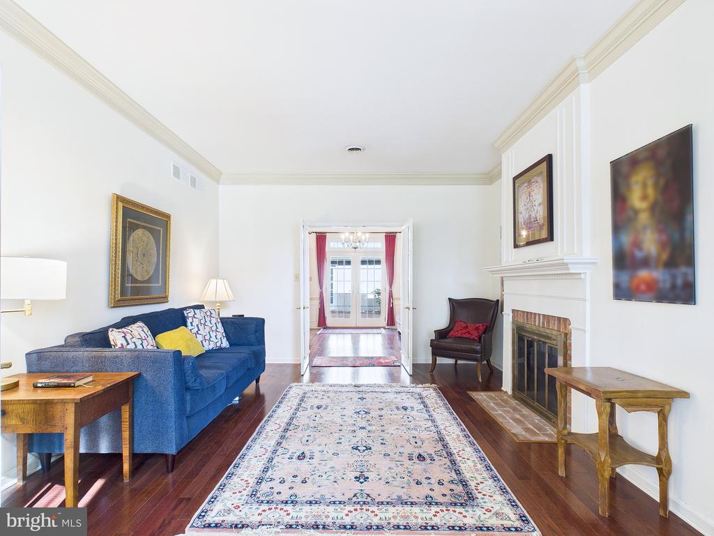 42 KENSINGTON SQUARE
