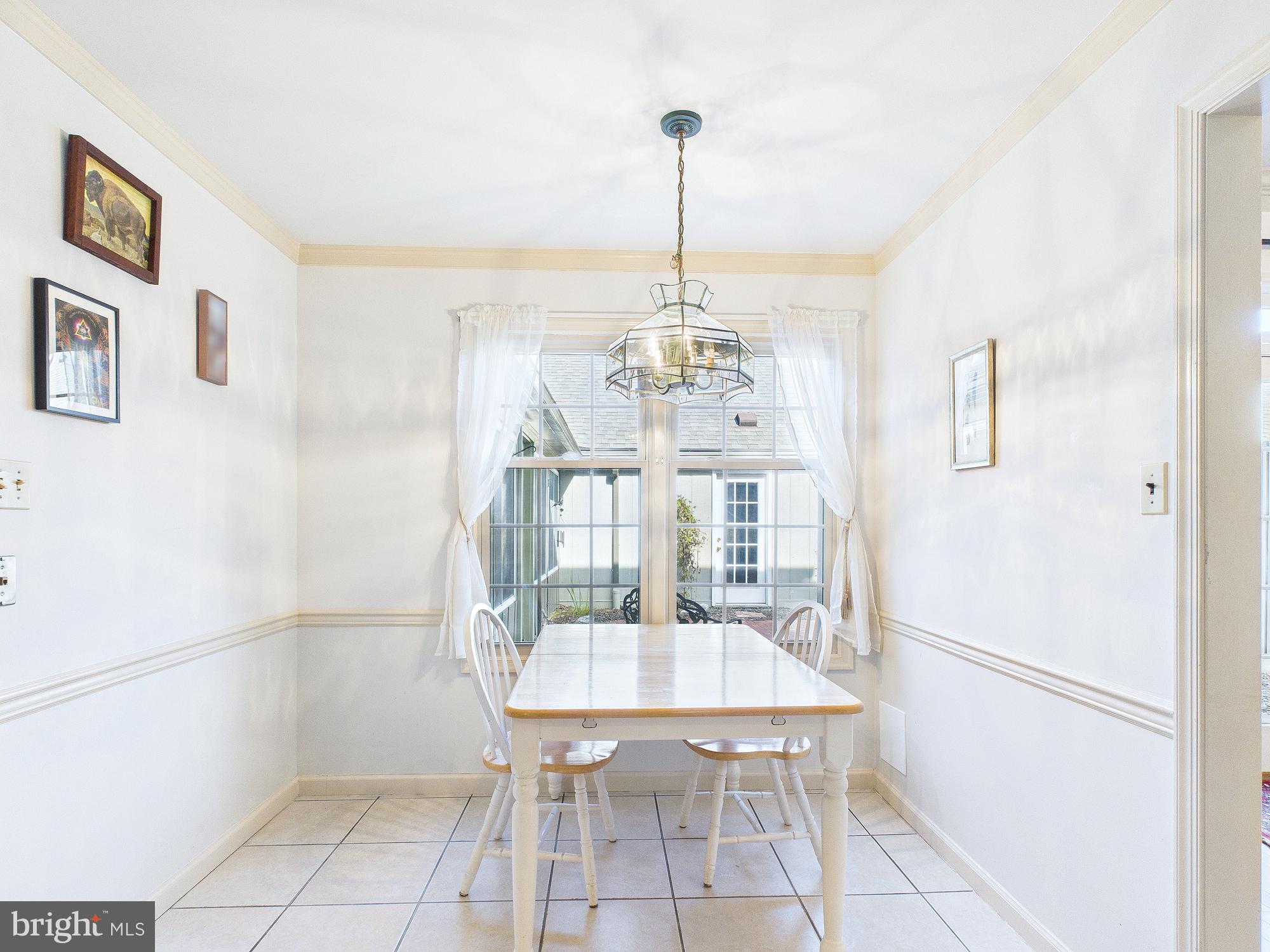 42 KENSINGTON SQUARE