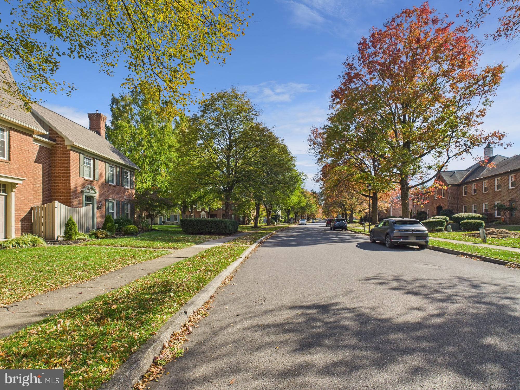 42 KENSINGTON SQUARE