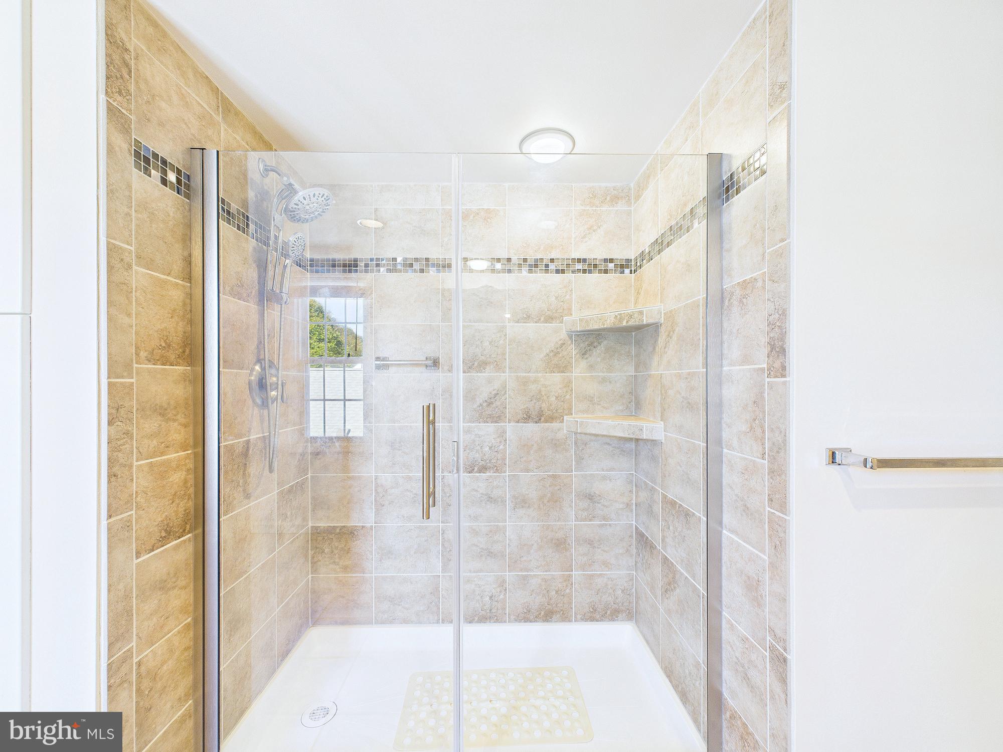 42 KENSINGTON SQUARE