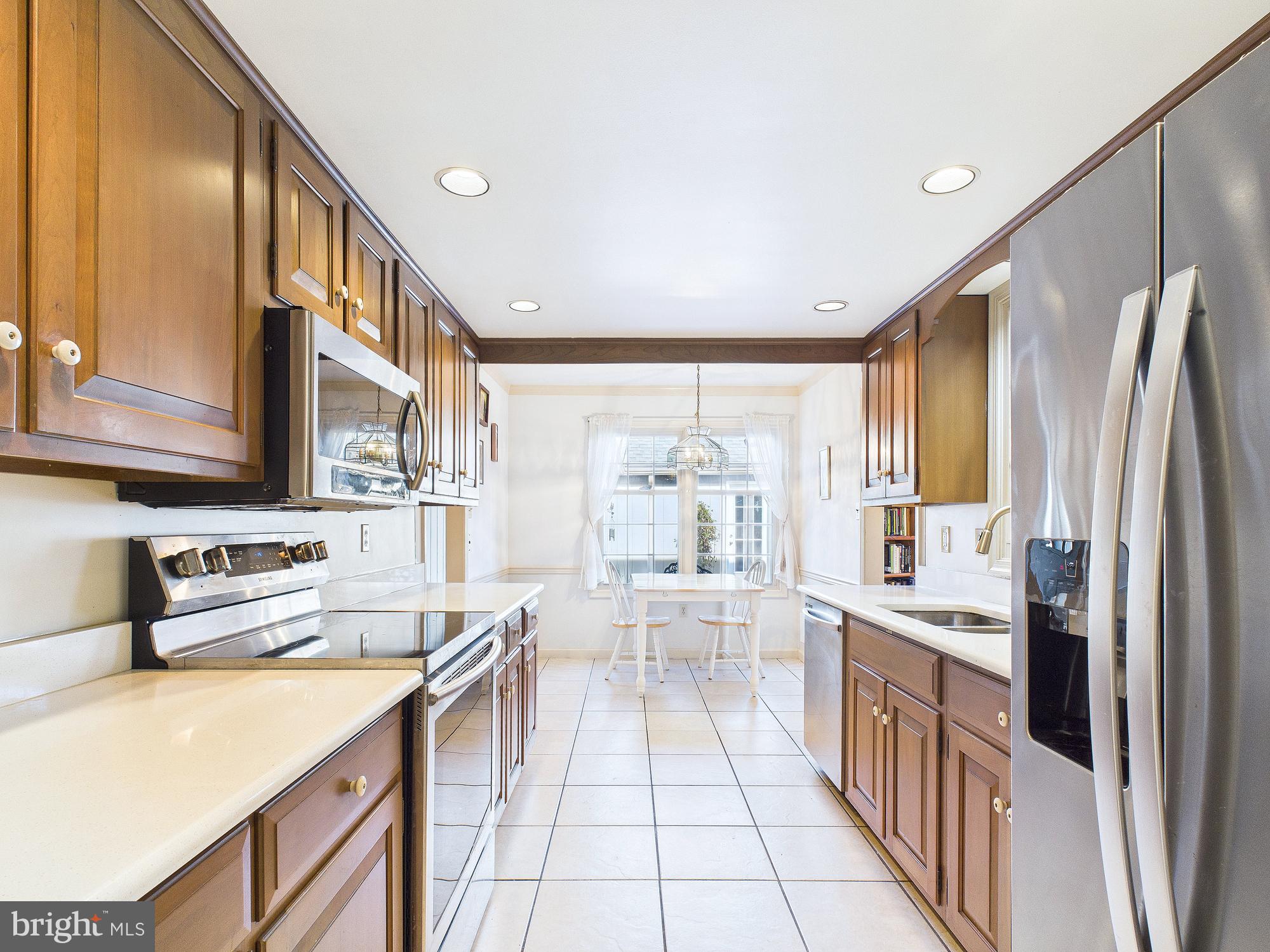 42 KENSINGTON SQUARE