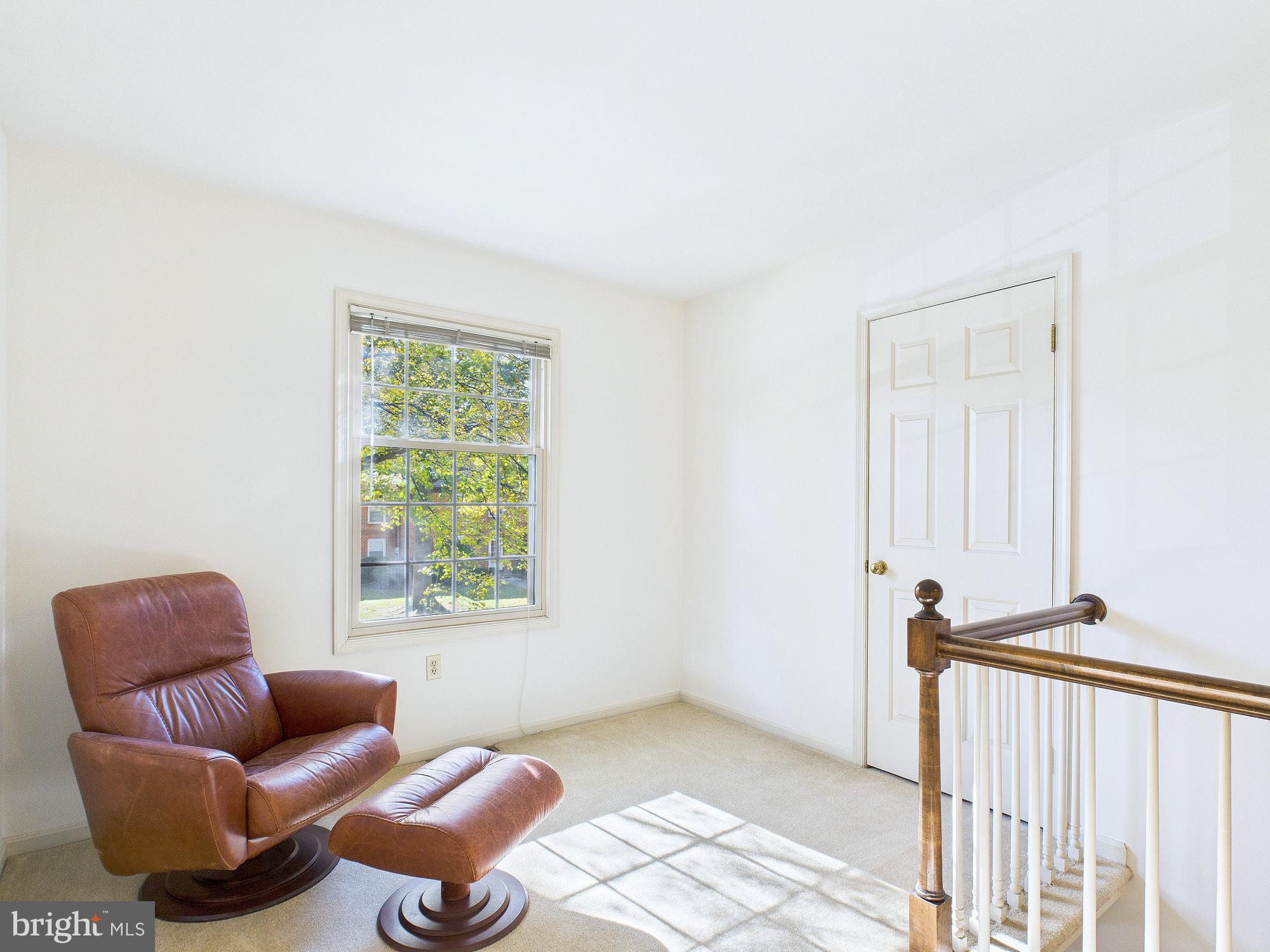 42 KENSINGTON SQUARE