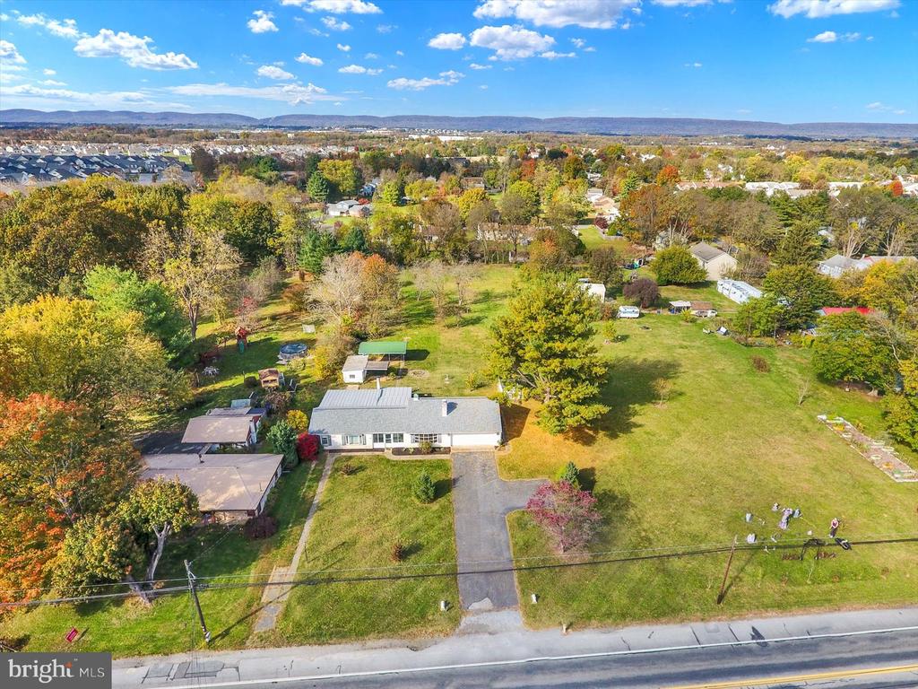 950 W TRINDLE ROAD