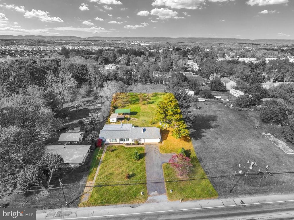 950 W TRINDLE ROAD