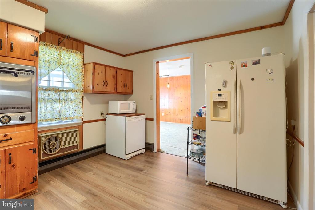 950 W TRINDLE ROAD