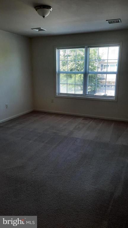 305 ANTILLES COURT