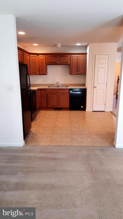 305 ANTILLES COURT