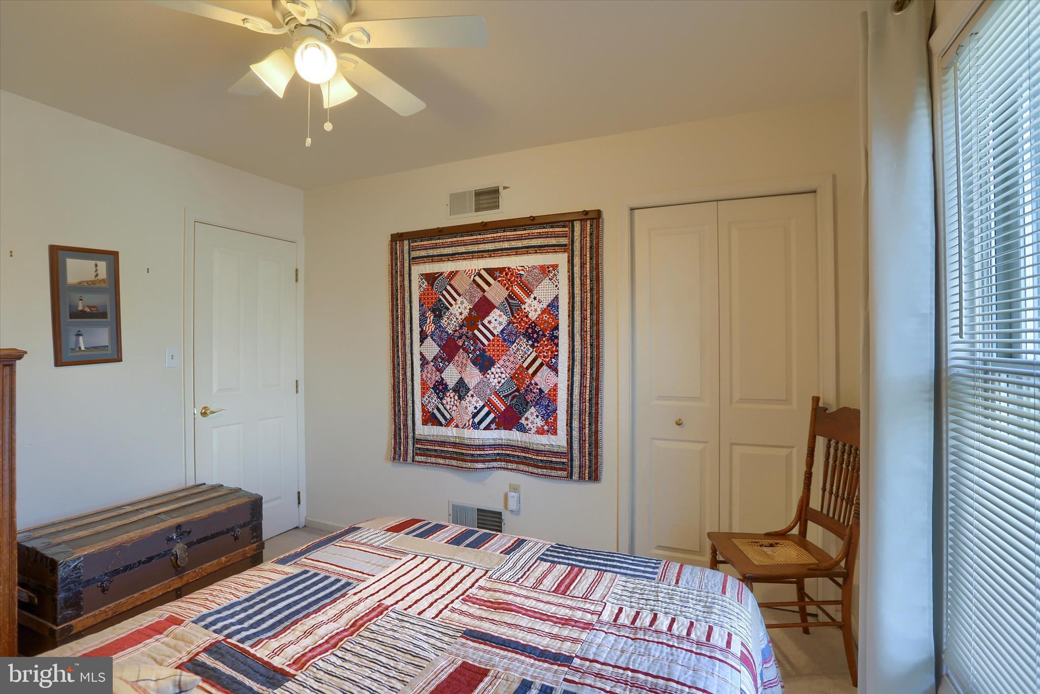 1402 RED MAPLE COURT