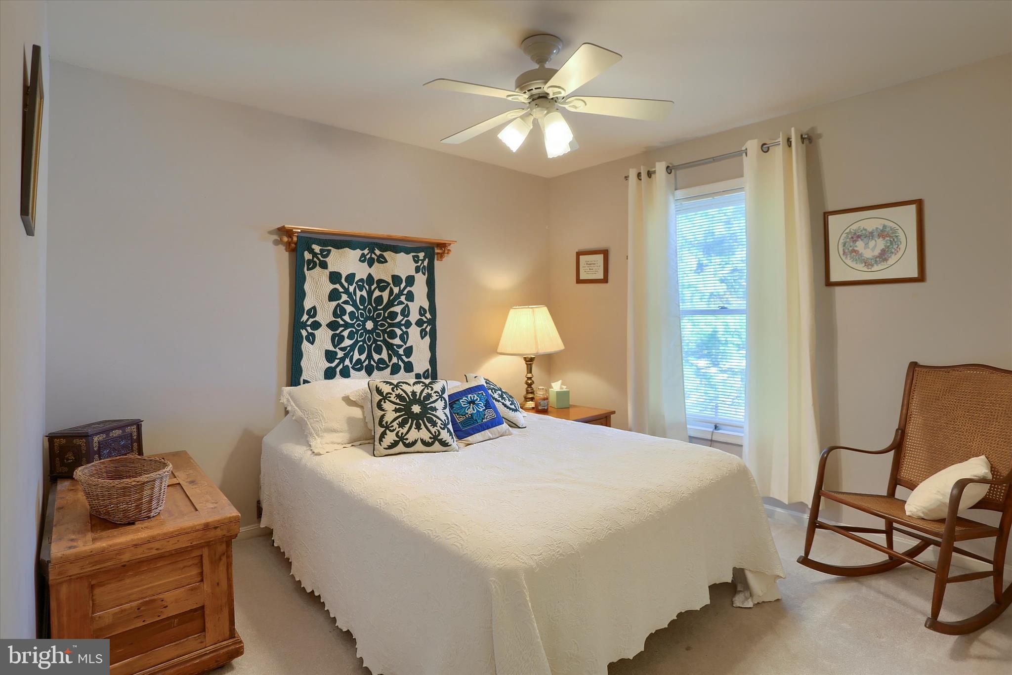 1402 RED MAPLE COURT