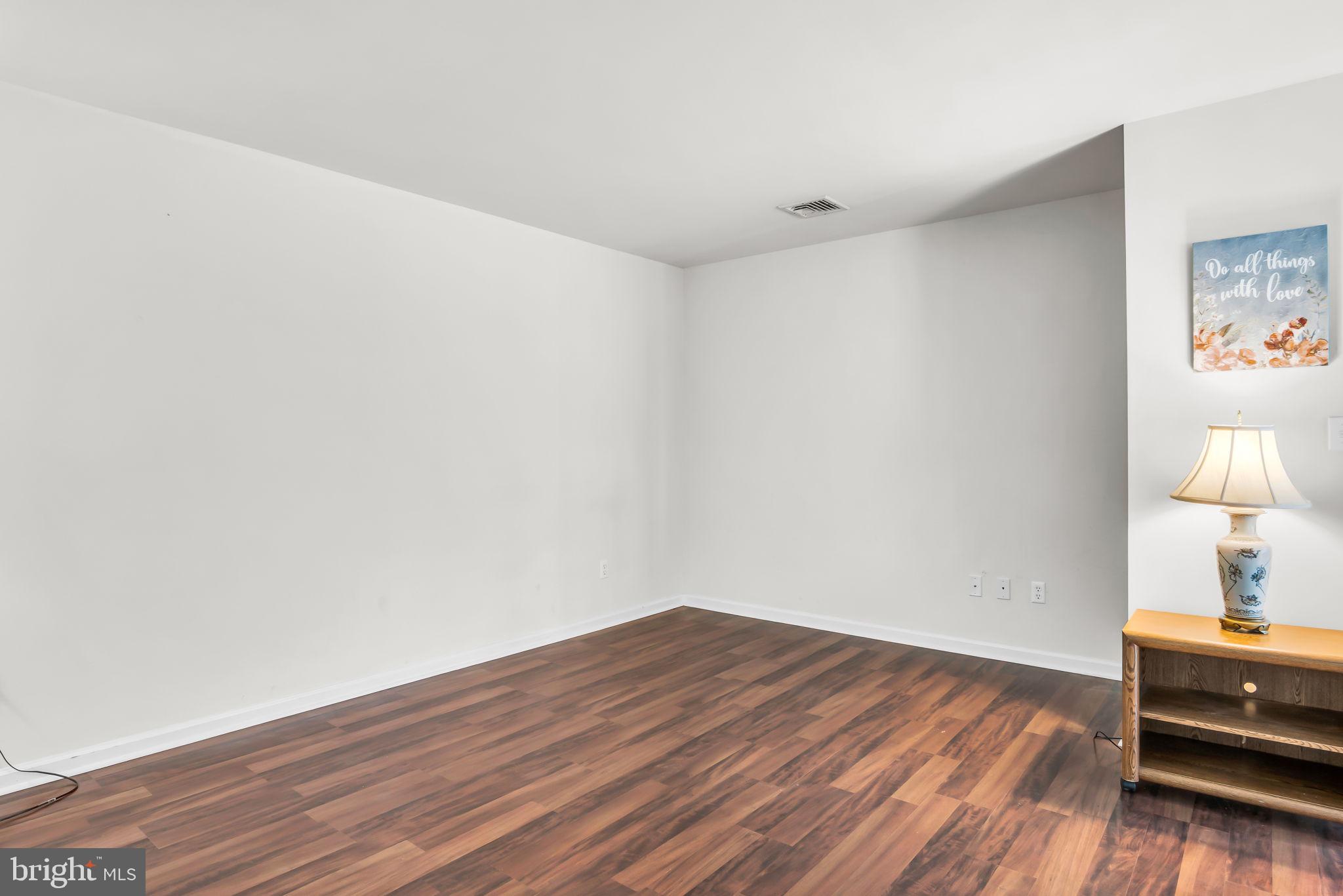 128 W PORTLAND STREET 11