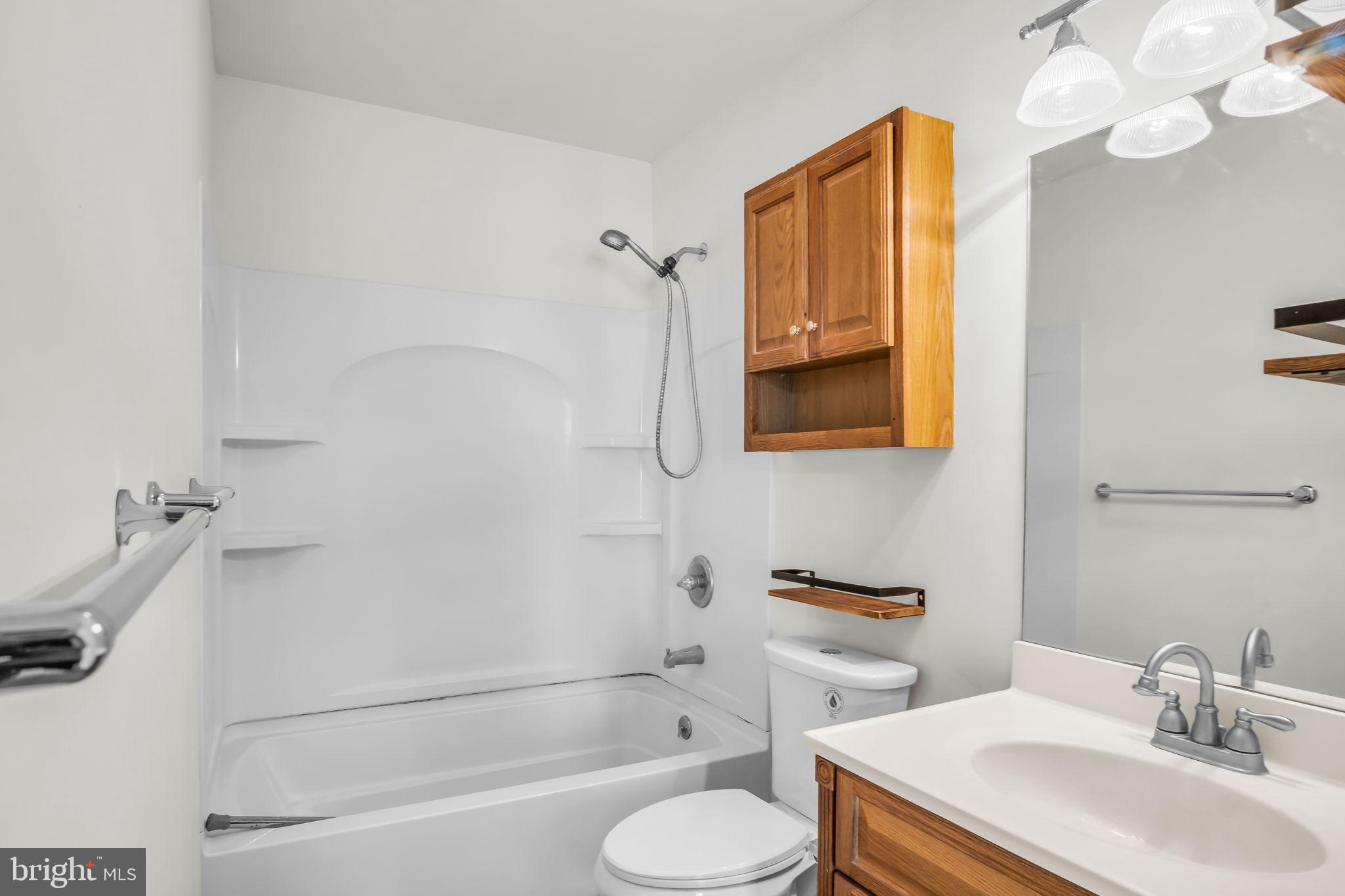 128 W PORTLAND STREET 11