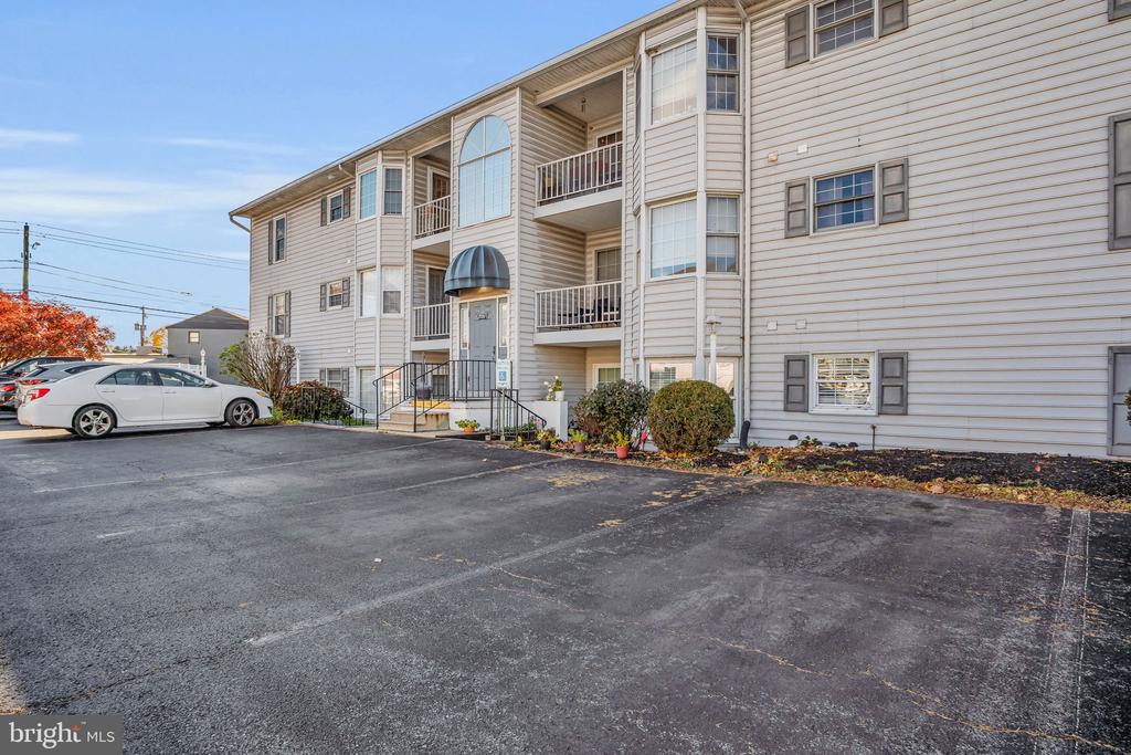 128 W PORTLAND STREET 11