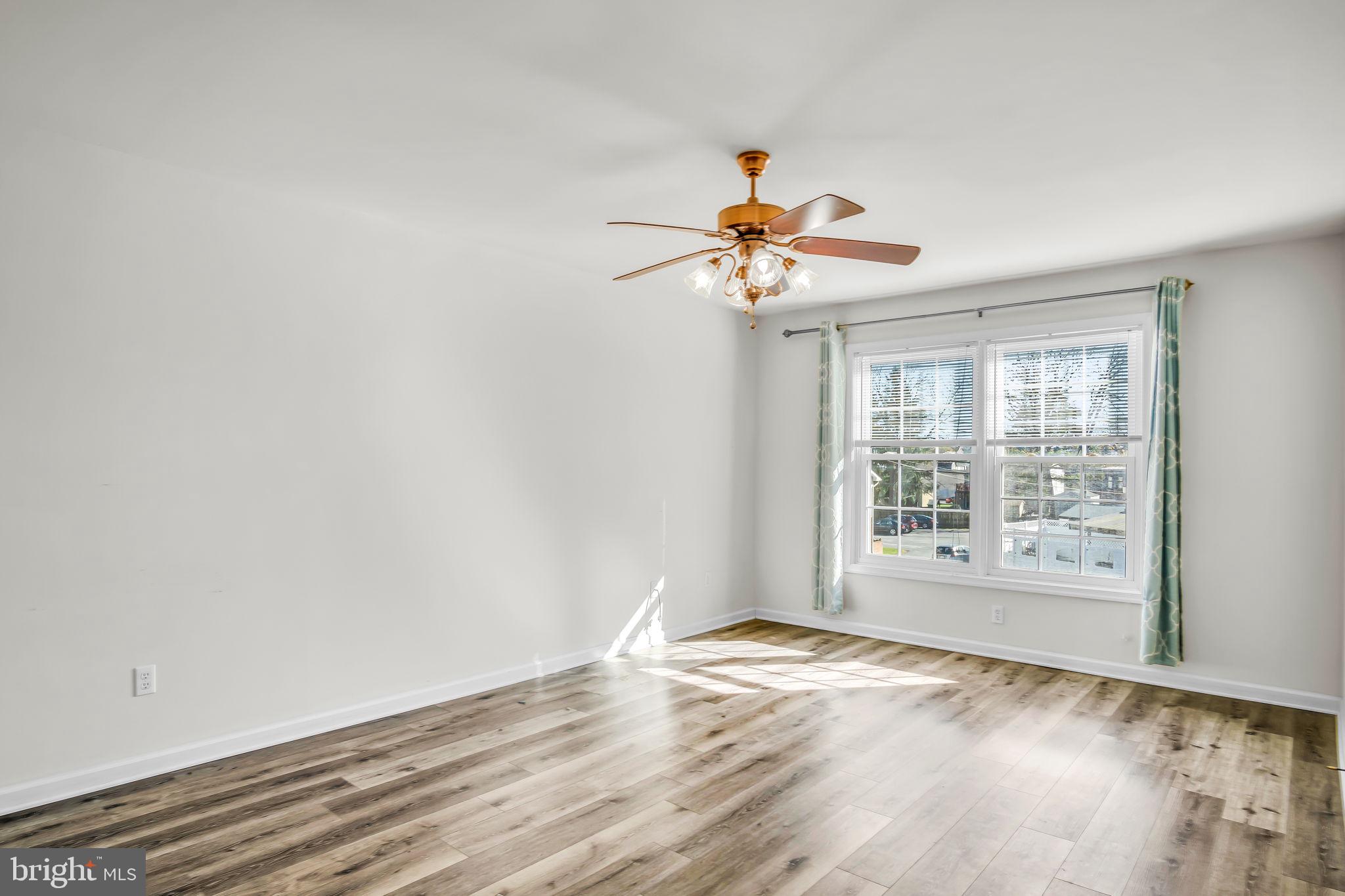 128 W PORTLAND STREET 11