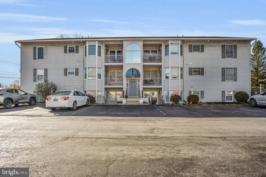 128 W PORTLAND STREET 11