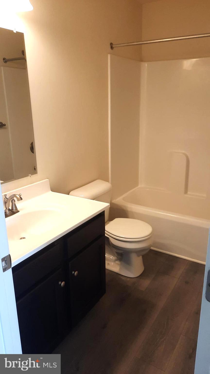 930 ADMIRALS QUAY DRIVE