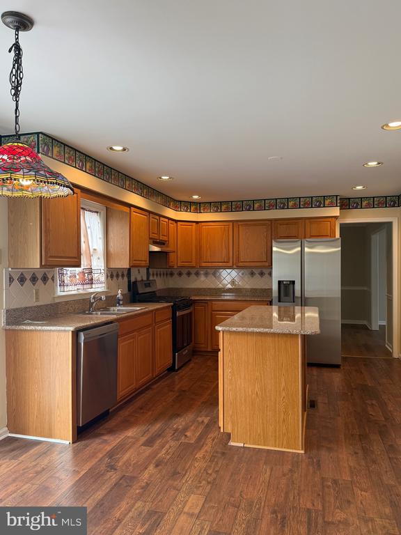 28 WILLOW WAY DRIVE
