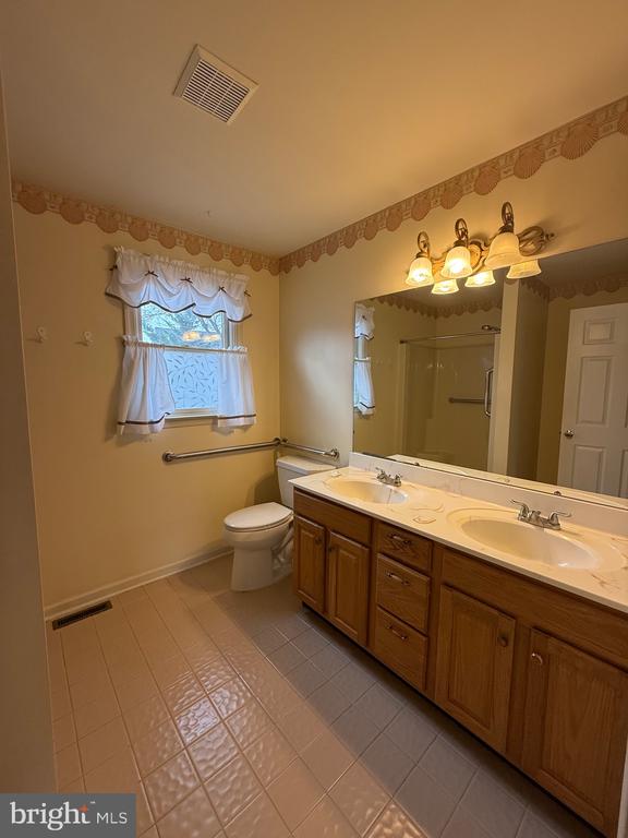 28 WILLOW WAY DRIVE