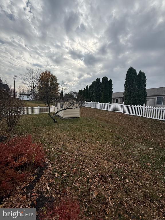 28 WILLOW WAY DRIVE