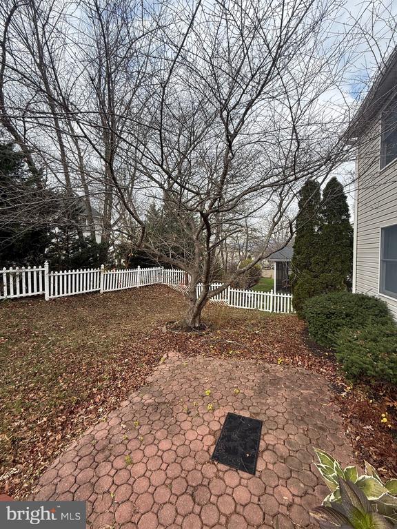 28 WILLOW WAY DRIVE