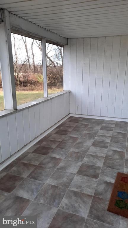 618 COLONIAL VIEW ROAD