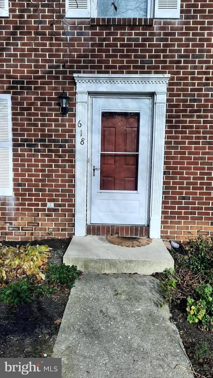618 COLONIAL VIEW ROAD
