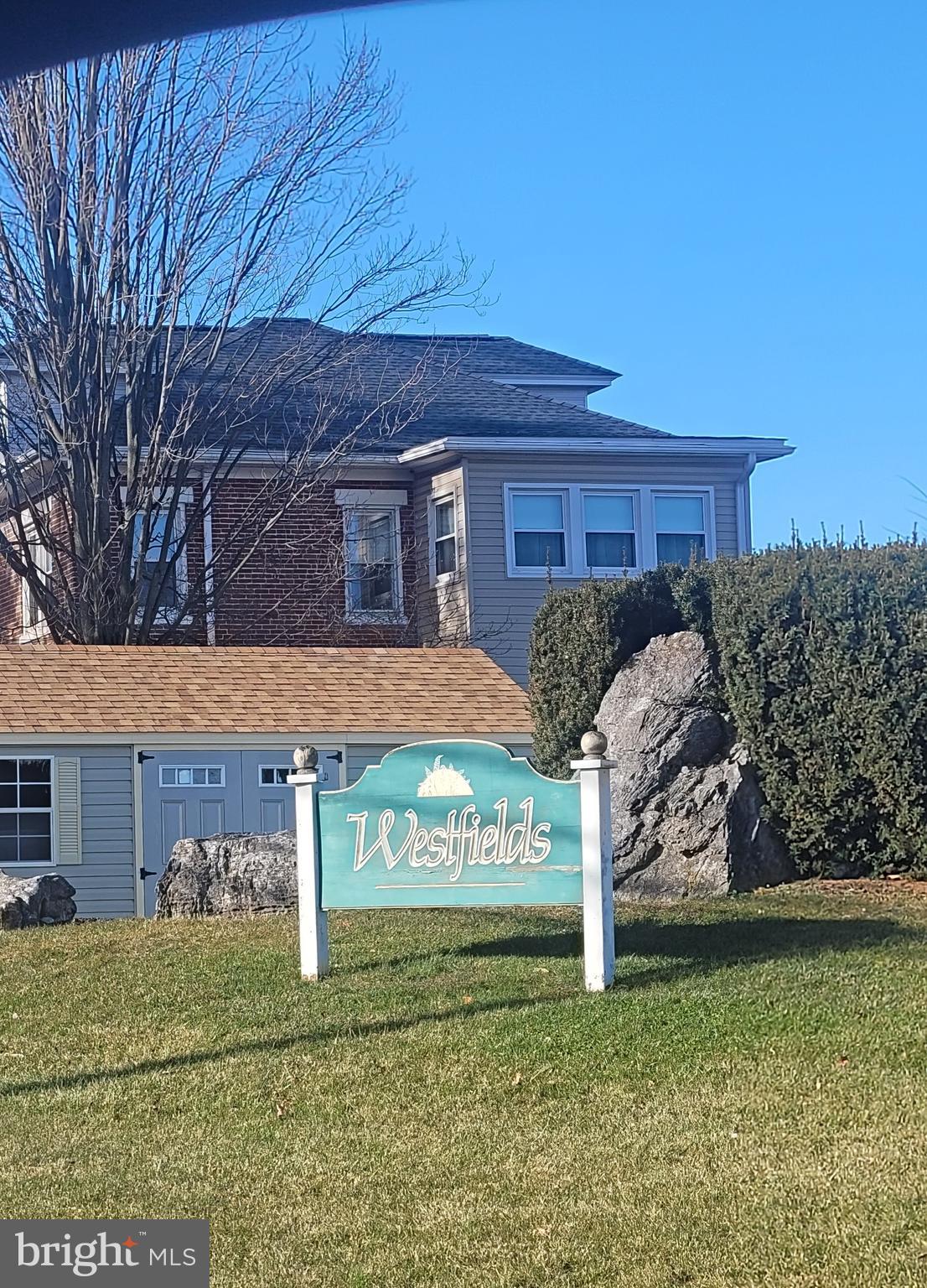128 EASTERLY DRIVE