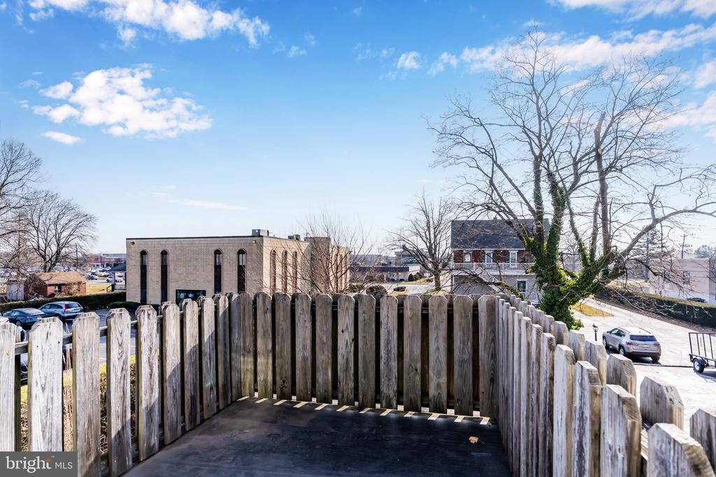 3439 GREEN STREET