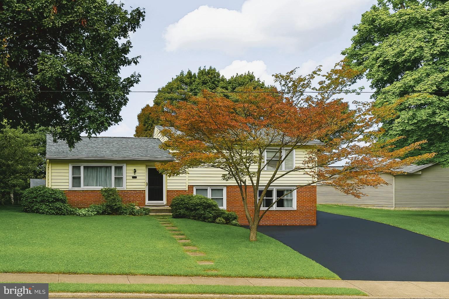 113 E WOODLAND DRIVE