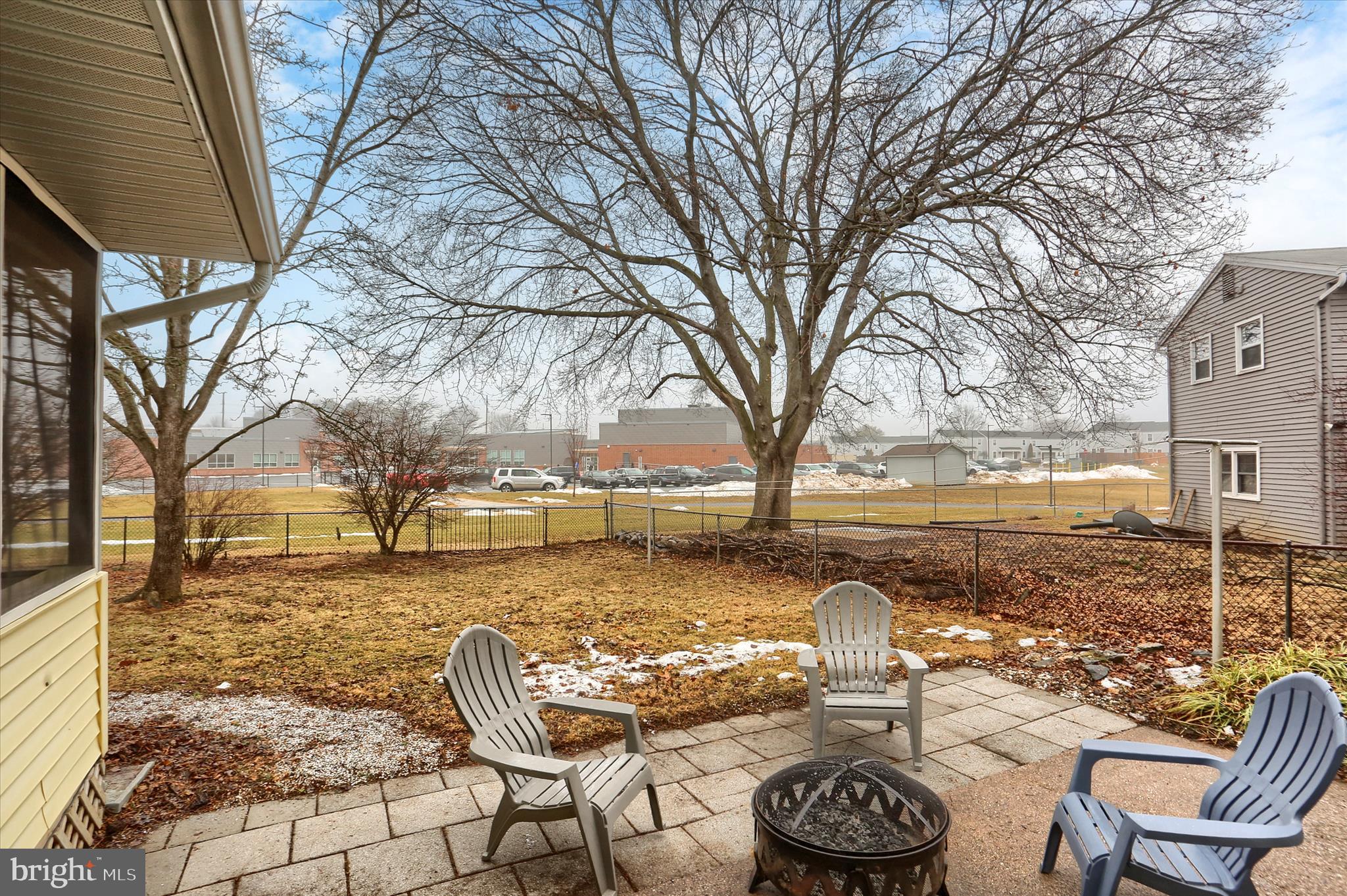 113 E WOODLAND DRIVE