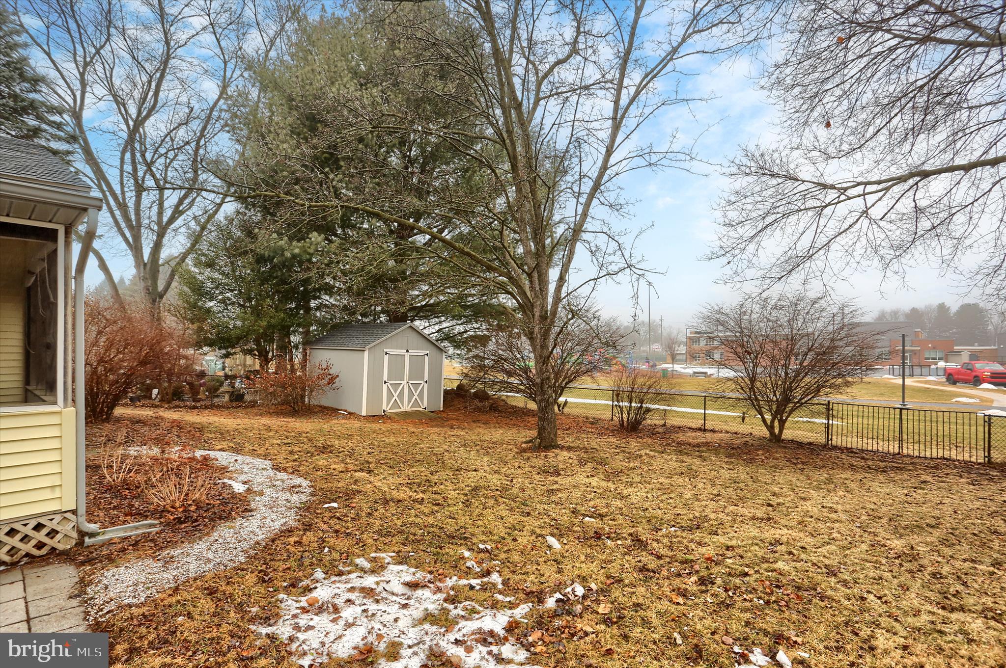 113 E WOODLAND DRIVE