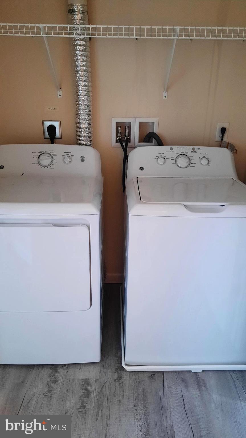 1029 ADMIRALS QUAY DRIVE