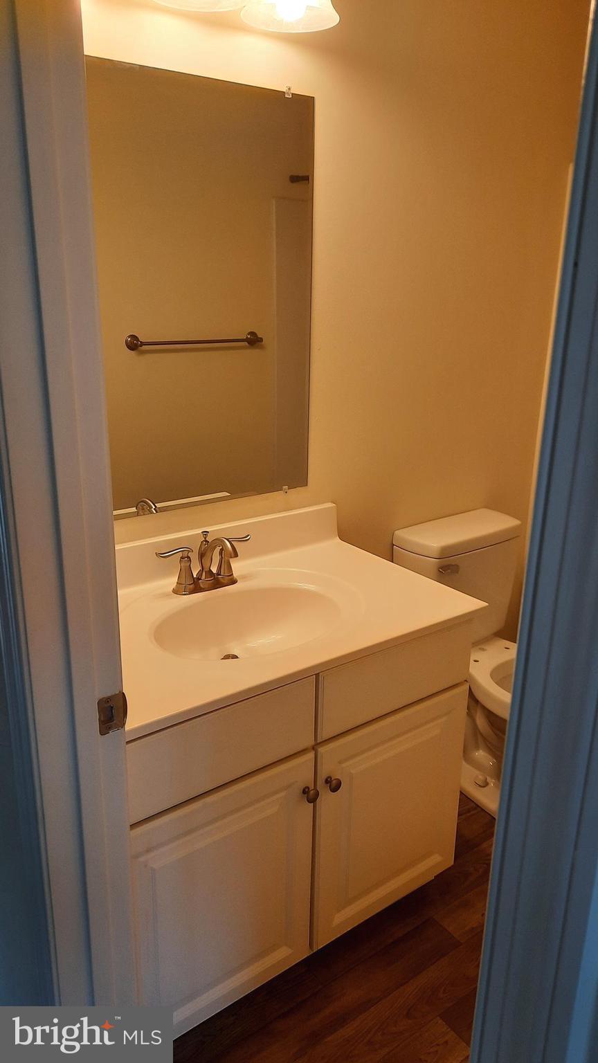 1029 ADMIRALS QUAY DRIVE