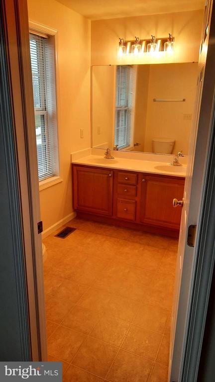 303 ANTILLES COURT