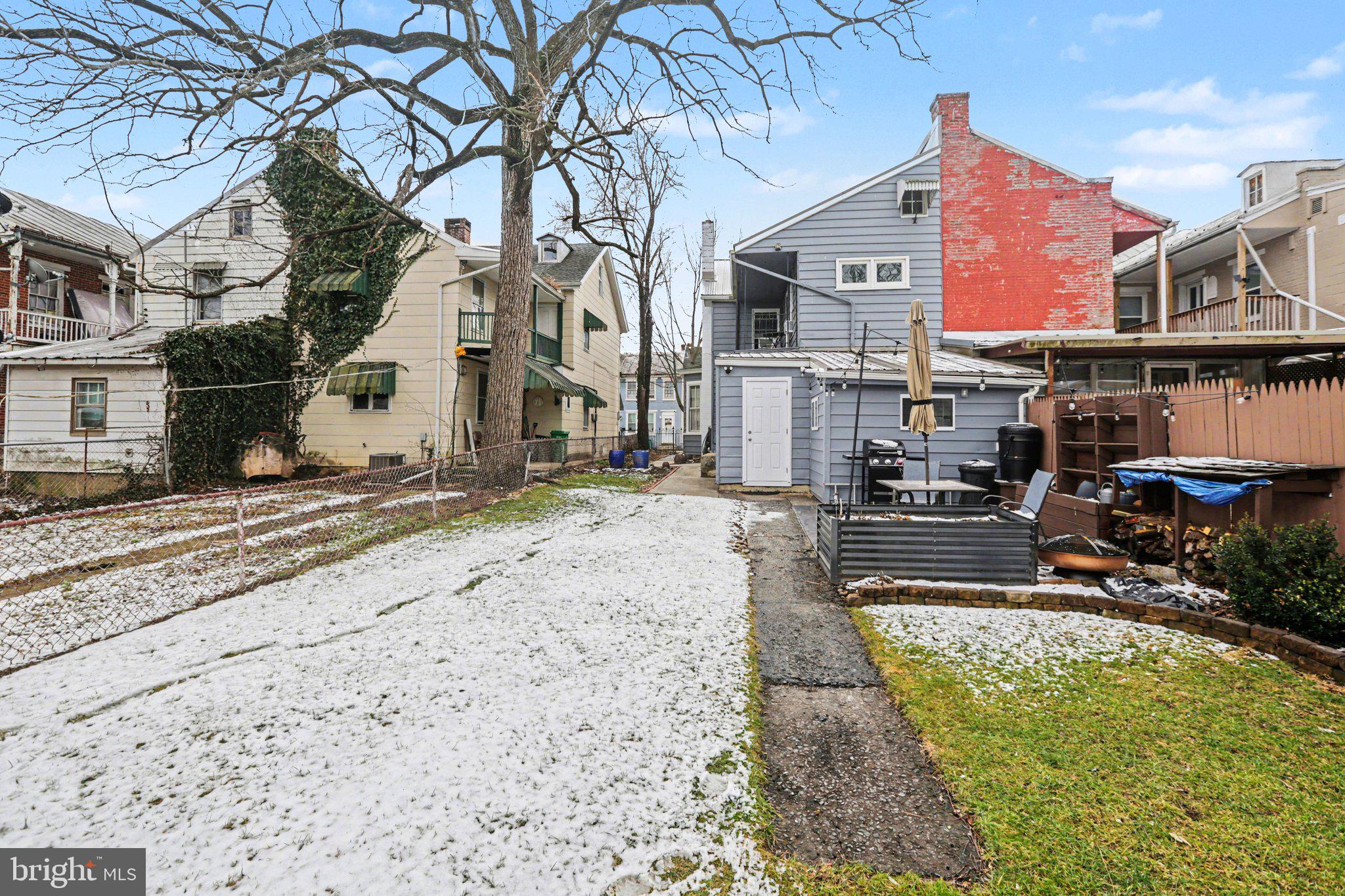 125 E NORTH STREET