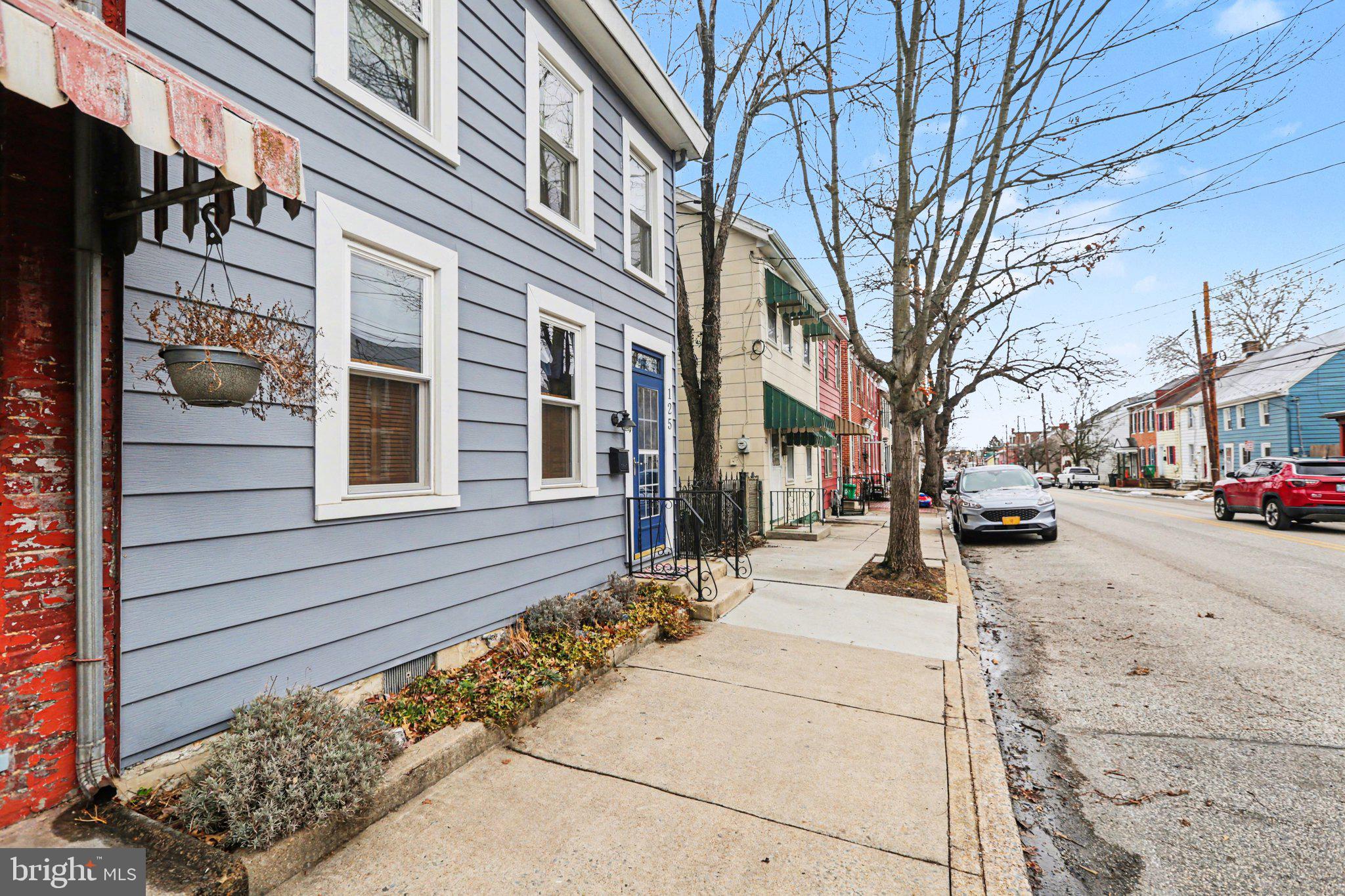 125 E NORTH STREET