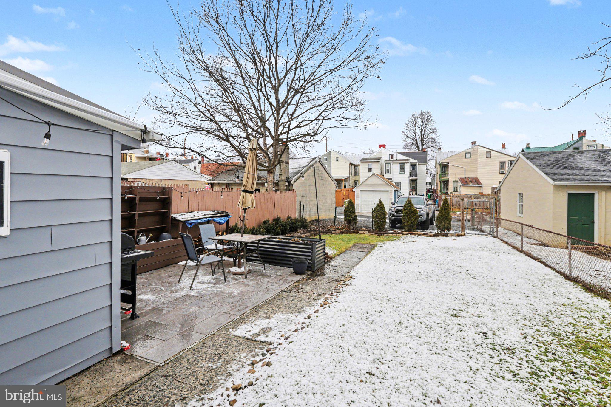 125 E NORTH STREET