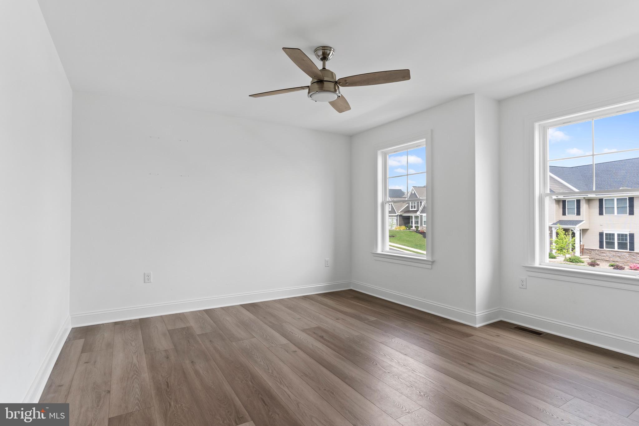 2058 N AUTUMN CHASE DRIVE