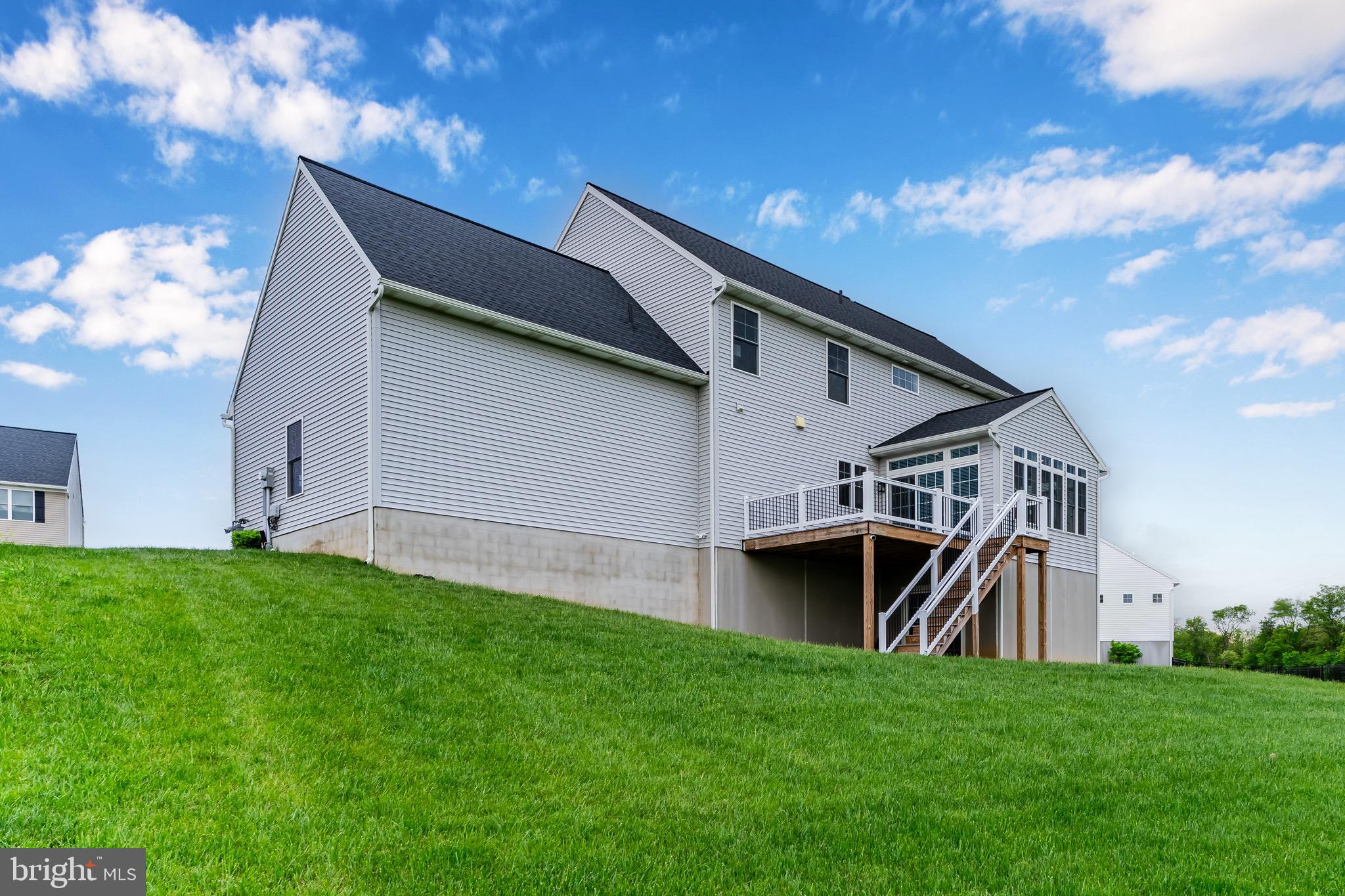 2058 N AUTUMN CHASE DRIVE