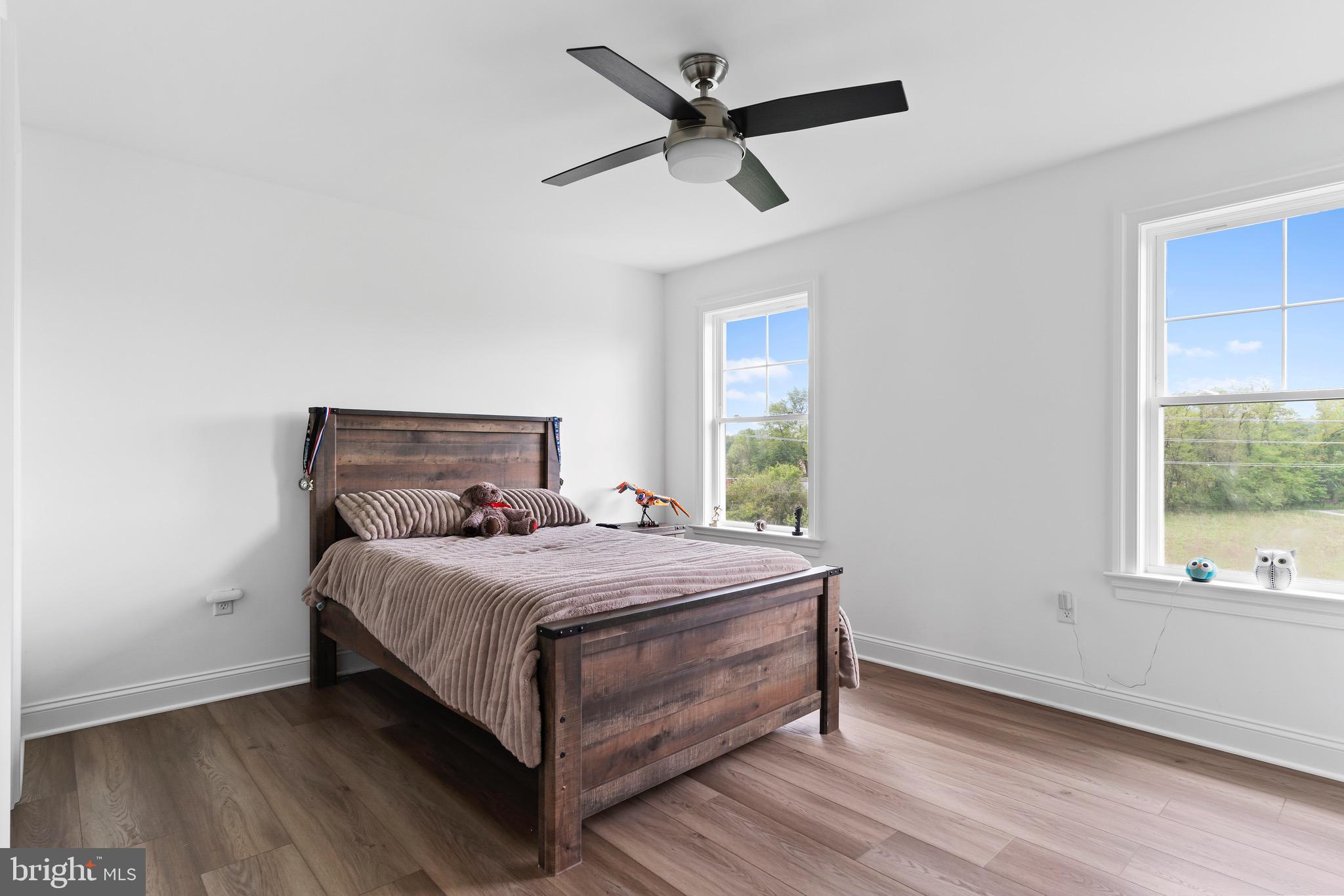 2058 N AUTUMN CHASE DRIVE