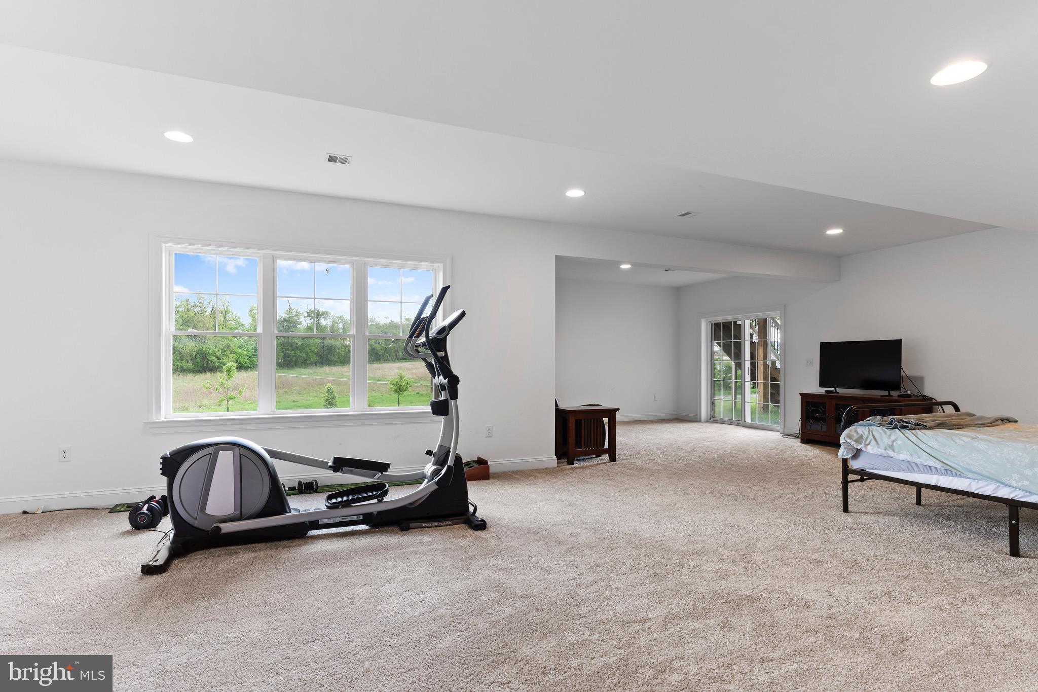 2058 N AUTUMN CHASE DRIVE