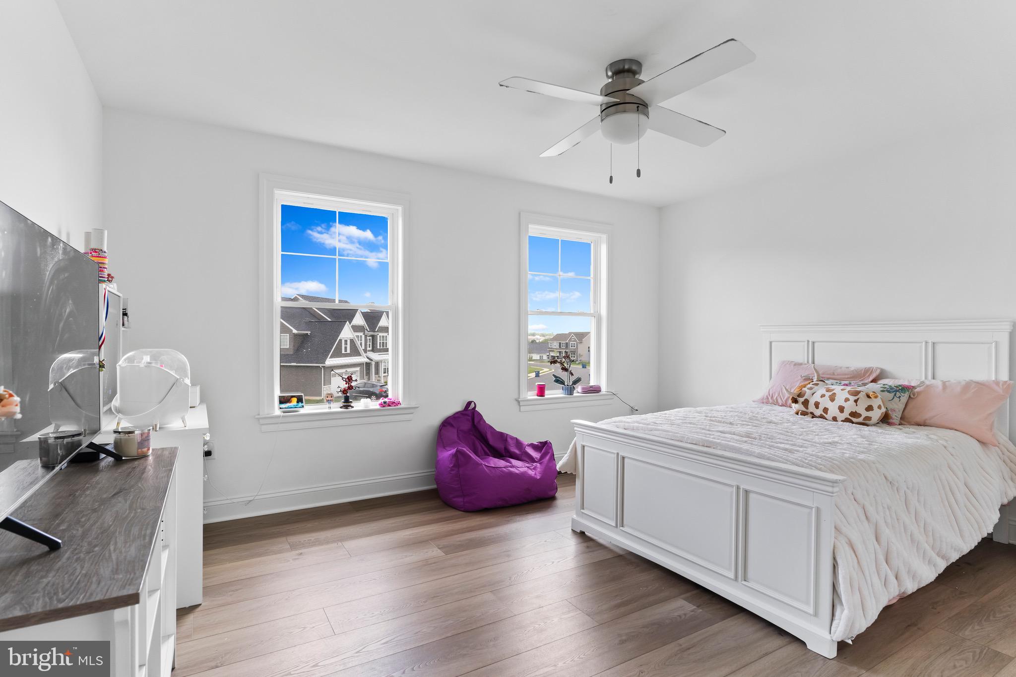 2058 N AUTUMN CHASE DRIVE