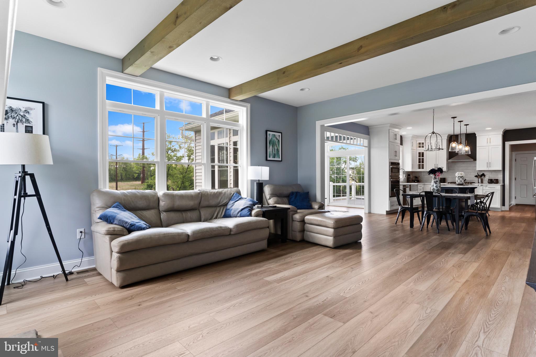 2058 N AUTUMN CHASE DRIVE