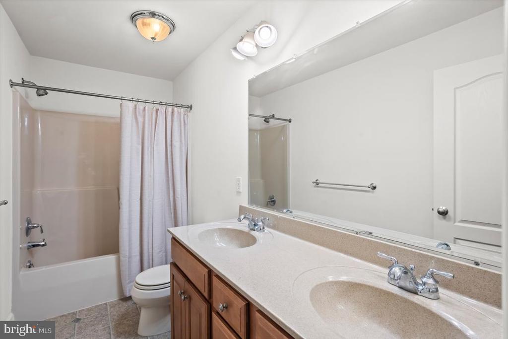 10 LENOX COURT