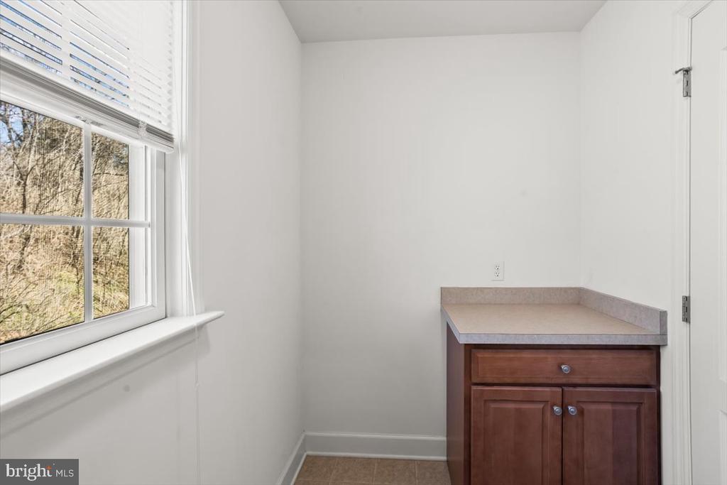 10 LENOX COURT