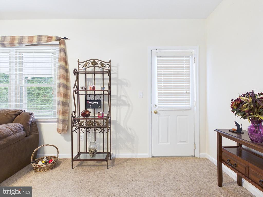 2414 RYE CIRCLE